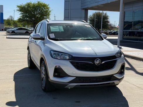 Used 2023 Buick Encore GX Essence w/ Experience Buick Package image 8