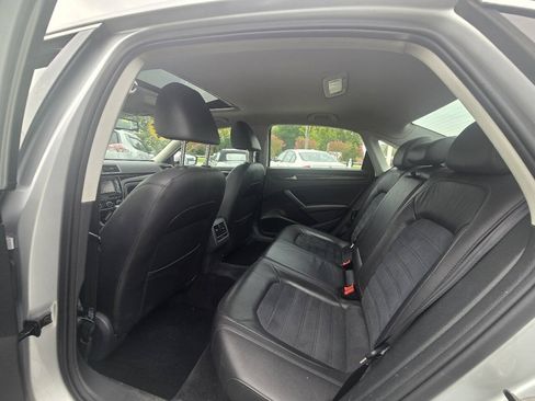 Used 2014 Volkswagen Passat TDI SEL Premium FWD image 21