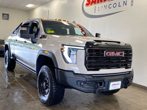Used 2026 GMC Sierra 2500 AT4X w/ AT4X AEV Edition AWD/4WD image 2