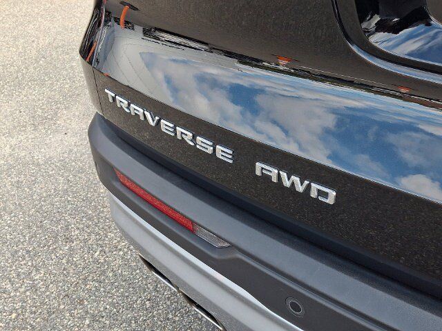 Used 2024 Chevrolet Traverse LT AWD/4WD image 42
