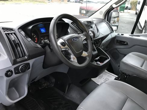 Used 2017 Ford Transit 250 image 11