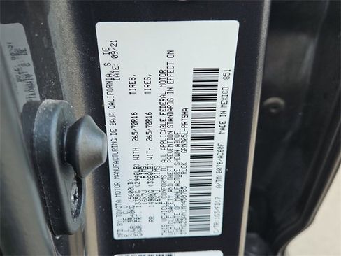 Used 2021 Toyota Tacoma TRD Off-Road image 31