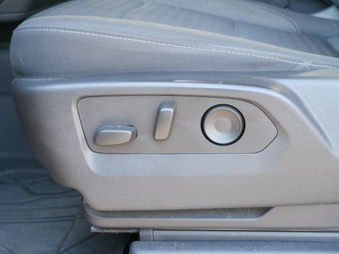 Certified 2023 Chevrolet Silverado 1500 Custom image 15