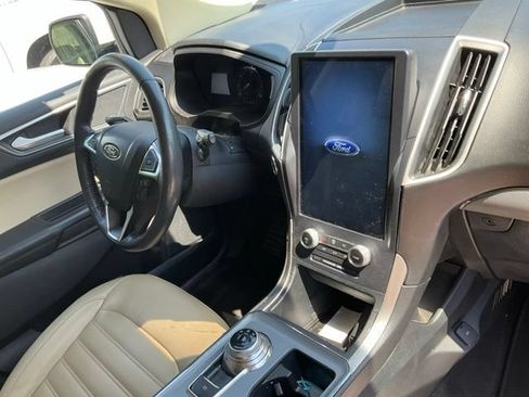 Used 2022 Ford Edge SEL w/ Convenience Package AWD/4WD image 10