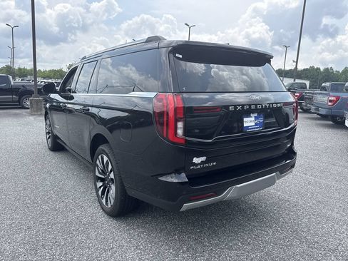 Used 2025 Ford Expedition Max Platinum w/ Driver's Package AWD/4WD image 5