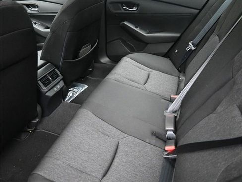 Used 2025 Honda Accord SE image 21