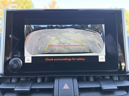 Used 2024 Toyota RAV4 LE image 17