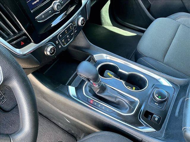 Used 2021 Chevrolet Traverse LS FWD image 15