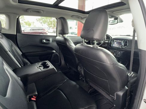 Used 2018 Jeep Compass Limited w/ Navigation Group AWD/4WD image 21