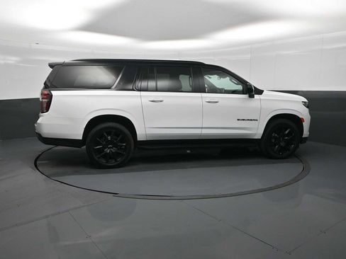 Used 2023 Chevrolet Suburban RST image 9