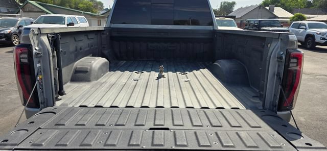Used 2025 GMC Sierra 2500 AT4 w/ AT4 Premium Plus Package AWD/4WD image 7
