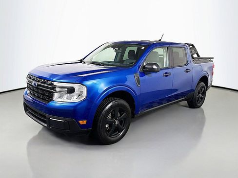 Used 2023 Ford Maverick XL image 3