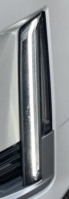Used 2022 Cadillac Escalade Premium Luxury AWD/4WD image 13
