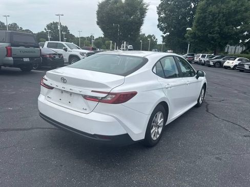Used 2025 Toyota Camry LE FWD image 4