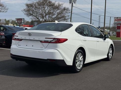 Certified 2025 Toyota Camry LE FWD image 22