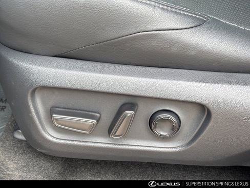 Used 2025 Toyota 4Runner TRD Off-Road Premium image 21