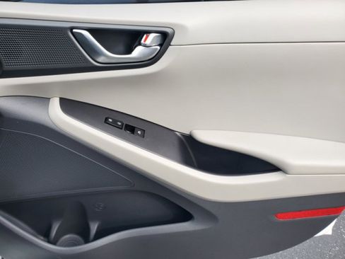 Used 2019 Hyundai Ioniq Limited w/ Ultimate Package 02 image 37