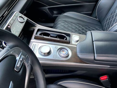 Used 2023 Genesis GV80 3.5T w/ Prestige Package image 13