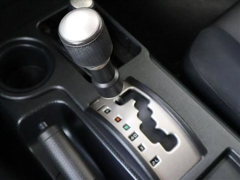 Used 2010 Toyota FJ Cruiser 4WD image 17