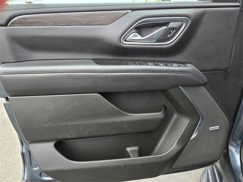 Used 2021 Chevrolet Tahoe LT image 12