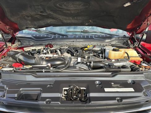Used 2017 Ford F250 Lariat w/ Lariat Value Package AWD/4WD image 23