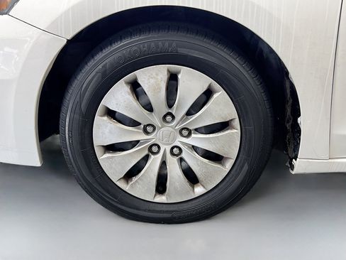 Used 2012 Honda Accord LX image 14