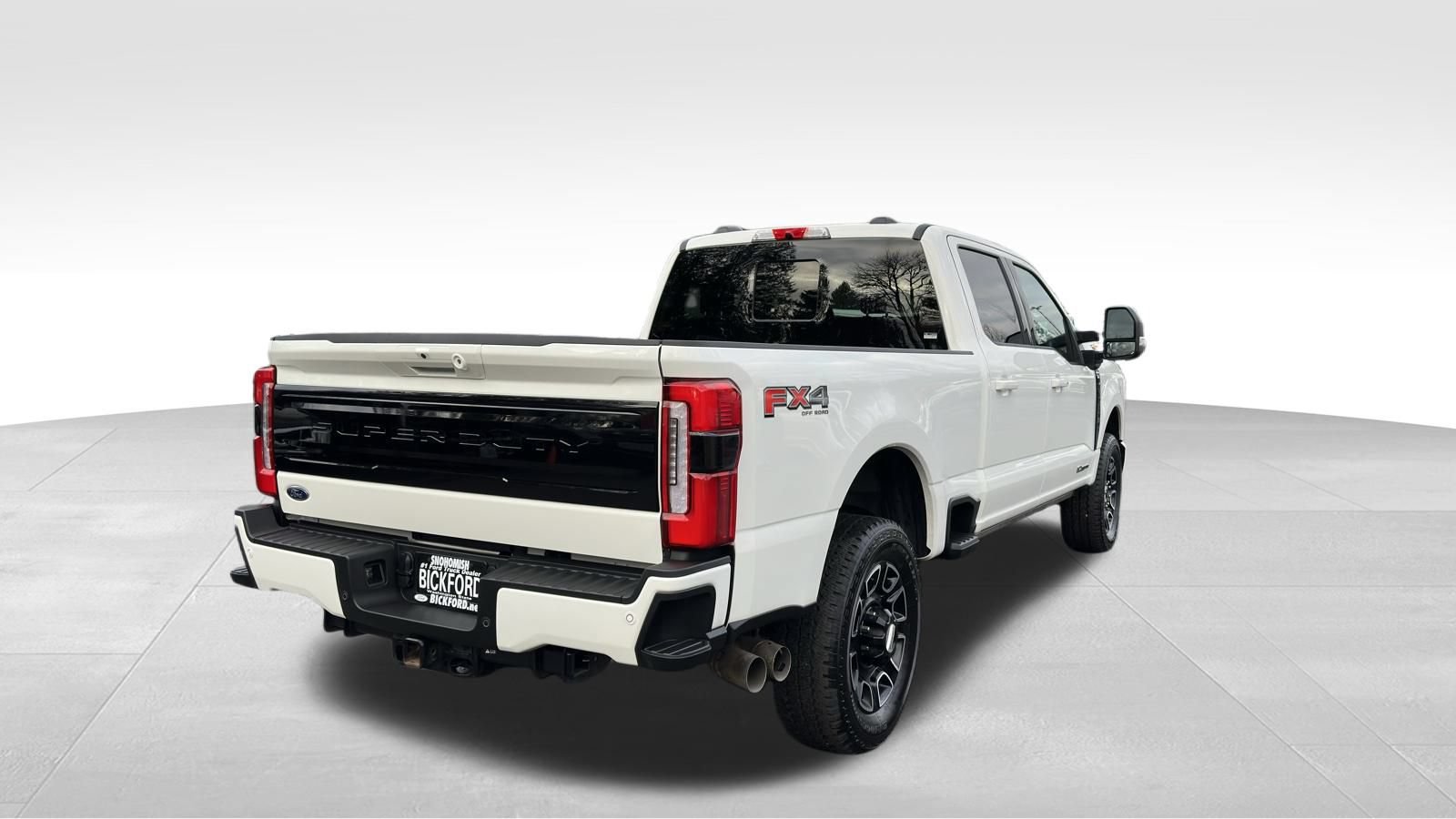 Used 2025 Ford F350 Platinum w/ FX4 Off-Road Package AWD/4WD image 5