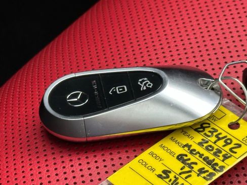 Used 2024 Mercedes-Benz GLC 43 AMG 4MATIC image 41