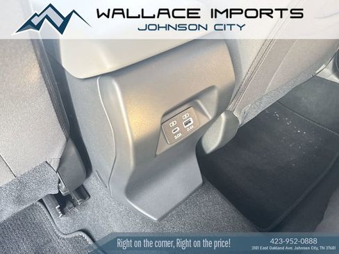 Used 2025 Subaru Crosstrek 2.0i Premium image 29