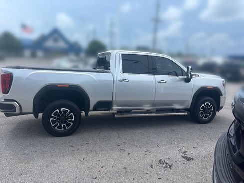 Used 2020 GMC Sierra 2500 SLT w/ SLT Convenience Package AWD/4WD image 9