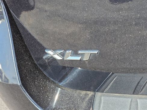 Used 2020 Ford Explorer XLT w/ Equipment Group 202A AWD/4WD image 14