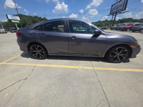 Used 2019 Honda Civic Sport image 1