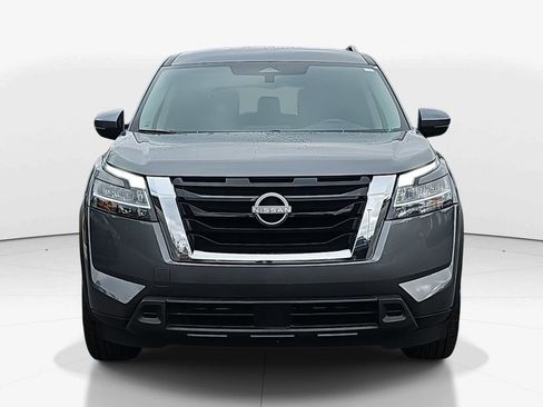 Used 2022 Nissan Pathfinder SV image 11
