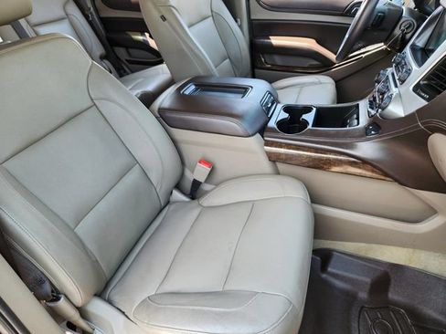 Used 2018 Chevrolet Tahoe LT w/ Off-Road Package AWD/4WD image 13