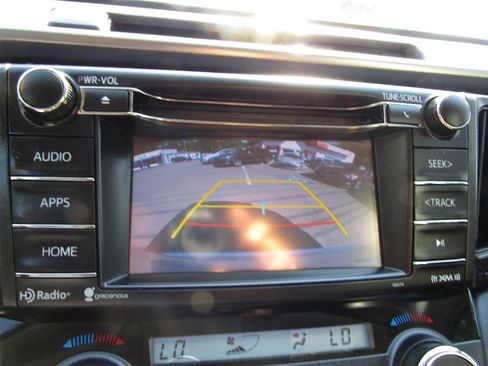Used 2016 Toyota RAV4 XLE AWD/4WD image 31