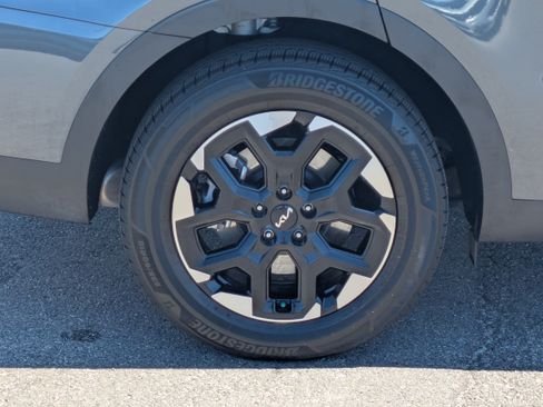 Certified 2024 Kia Sorento S w/ Panoramic Sunroof Package FWD image 9