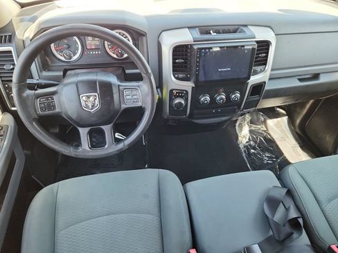 Used 2016 RAM 1500 Classic SLT RWD image 9