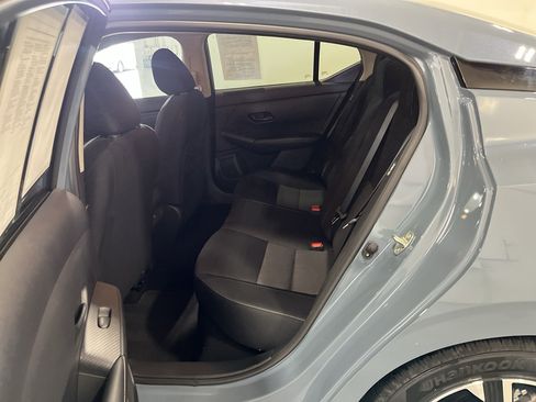 Used 2025 Nissan Sentra SV w/ Trunk Package FWD image 29