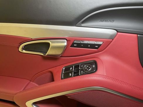 Certified 2025 Porsche 718 Boxster GTS RWD image 29