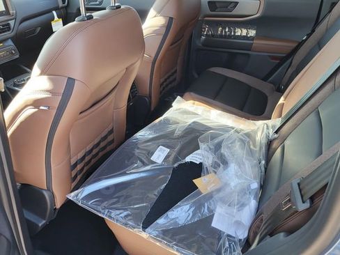 New 2025 Ford Bronco Sport Outer Banks image 6