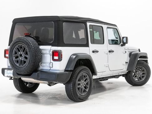 Used 2024 Jeep Wrangler Unlimited Sport AWD/4WD image 26