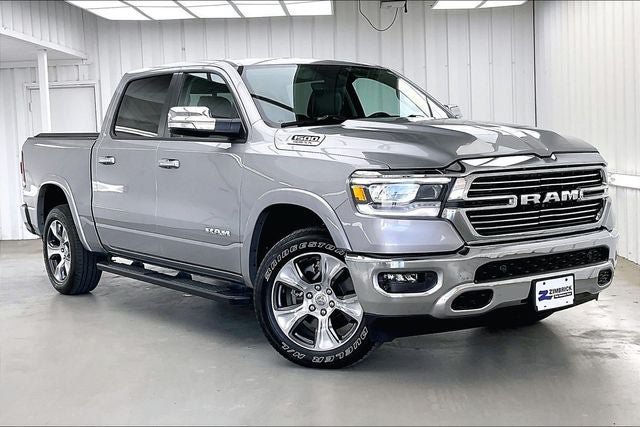 Used 2022 RAM 1500 Laramie AWD/4WD image 1