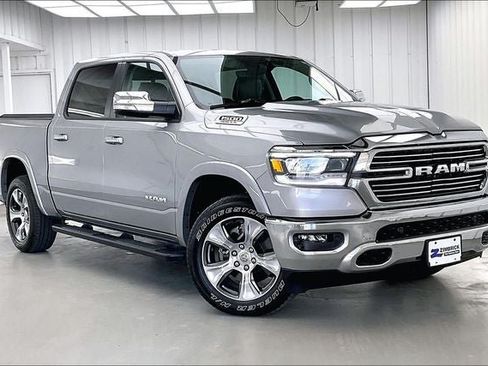 Used 2022 RAM 1500 Laramie AWD/4WD image 1