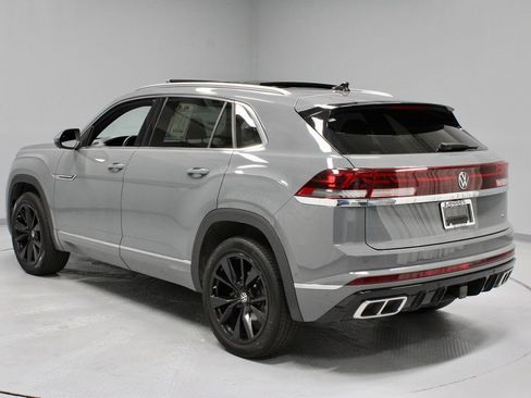 Used 2024 Volkswagen Atlas Cross Sport SEL Premium R-Line AWD/4WD image 11