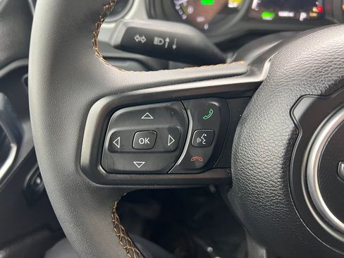 Used 2024 Jeep Wrangler Unlimited w/ Technology Group image 21