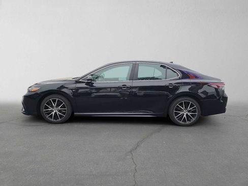 Certified 2024 Toyota Camry SE FWD image 6