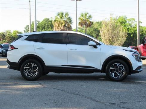 Used 2024 Kia Sportage LX AWD/4WD image 2