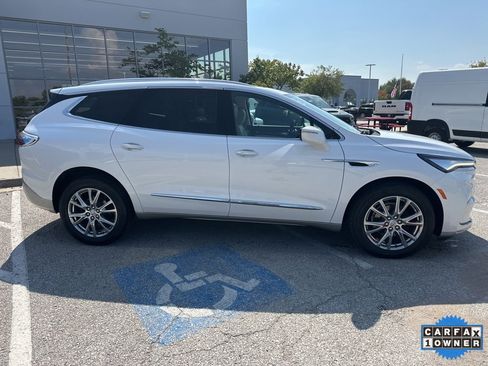 Used 2024 Buick Enclave Essence w/ Experience Buick Package image 39