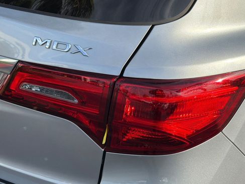 Used 2018 Acura MDX FWD image 12