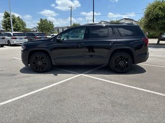 Used 2023 GMC Acadia SLE w/ Driver Convenience Package FWD video 2